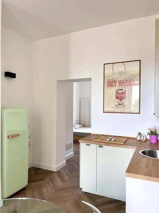 Luxury Design Home Milánó 0*,